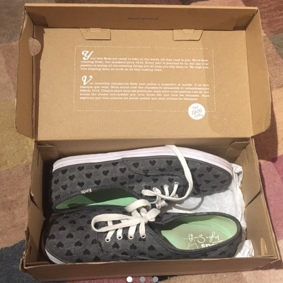 Seller photo, Poshmark